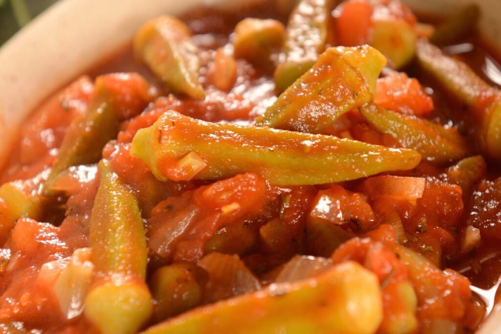 κοκκινιστές μπάμιες