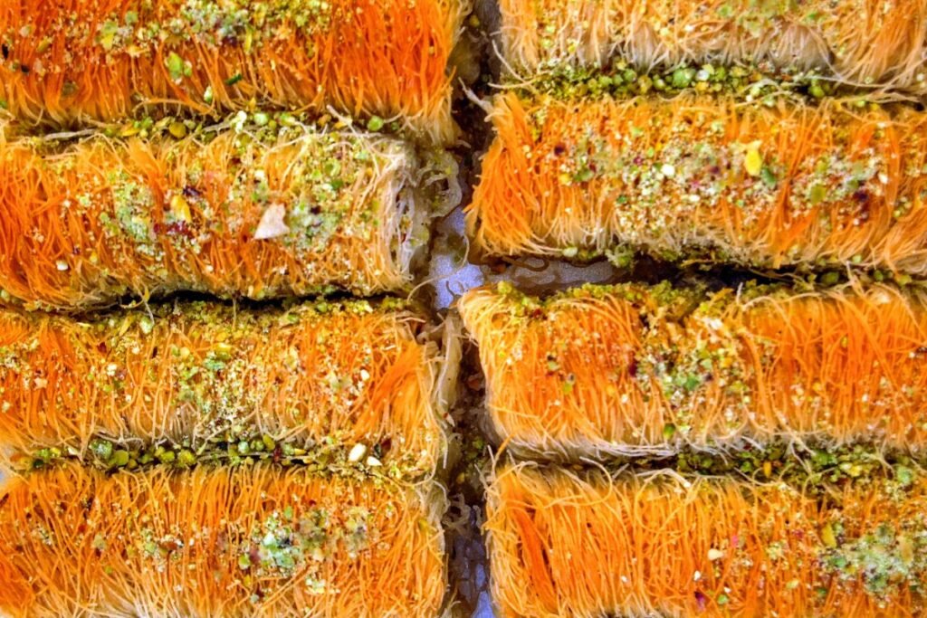 Παραδοσιακό κανταίφι με σιρόπι