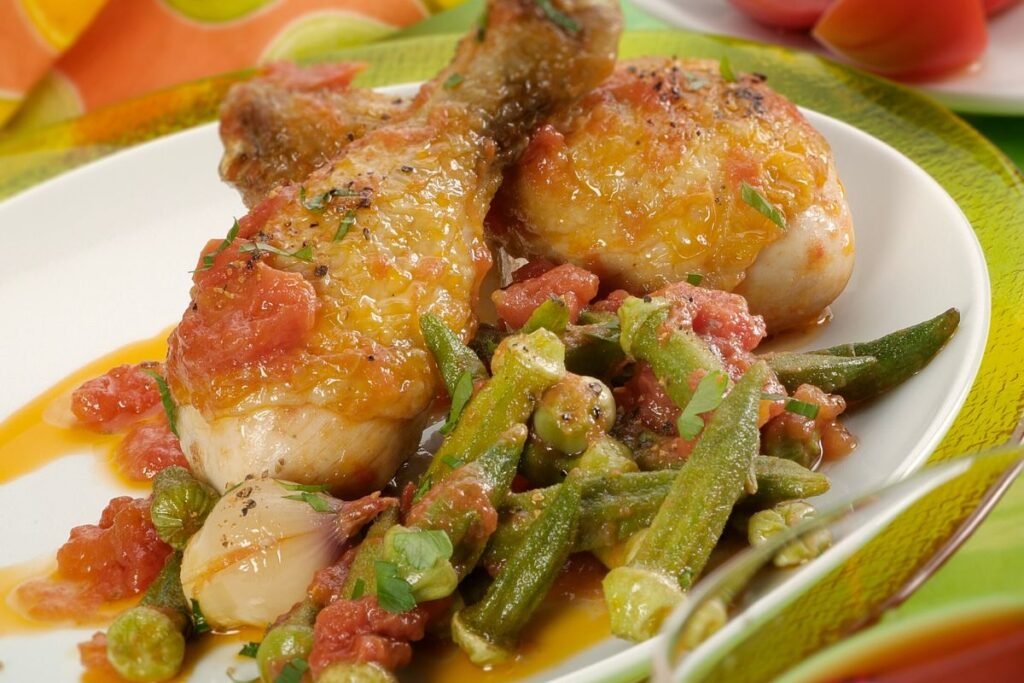 Κοτόπουλο με μπάμιες κατεψυγμένες στην κατσαρόλα