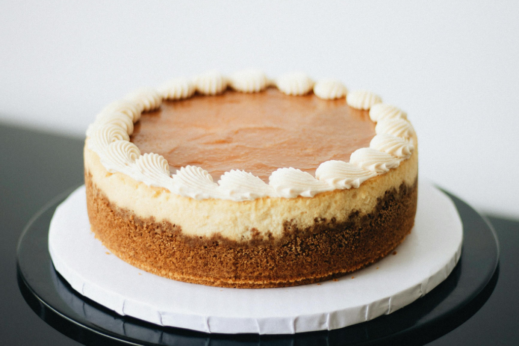 Cheesecake με βάση μελομακάρονο